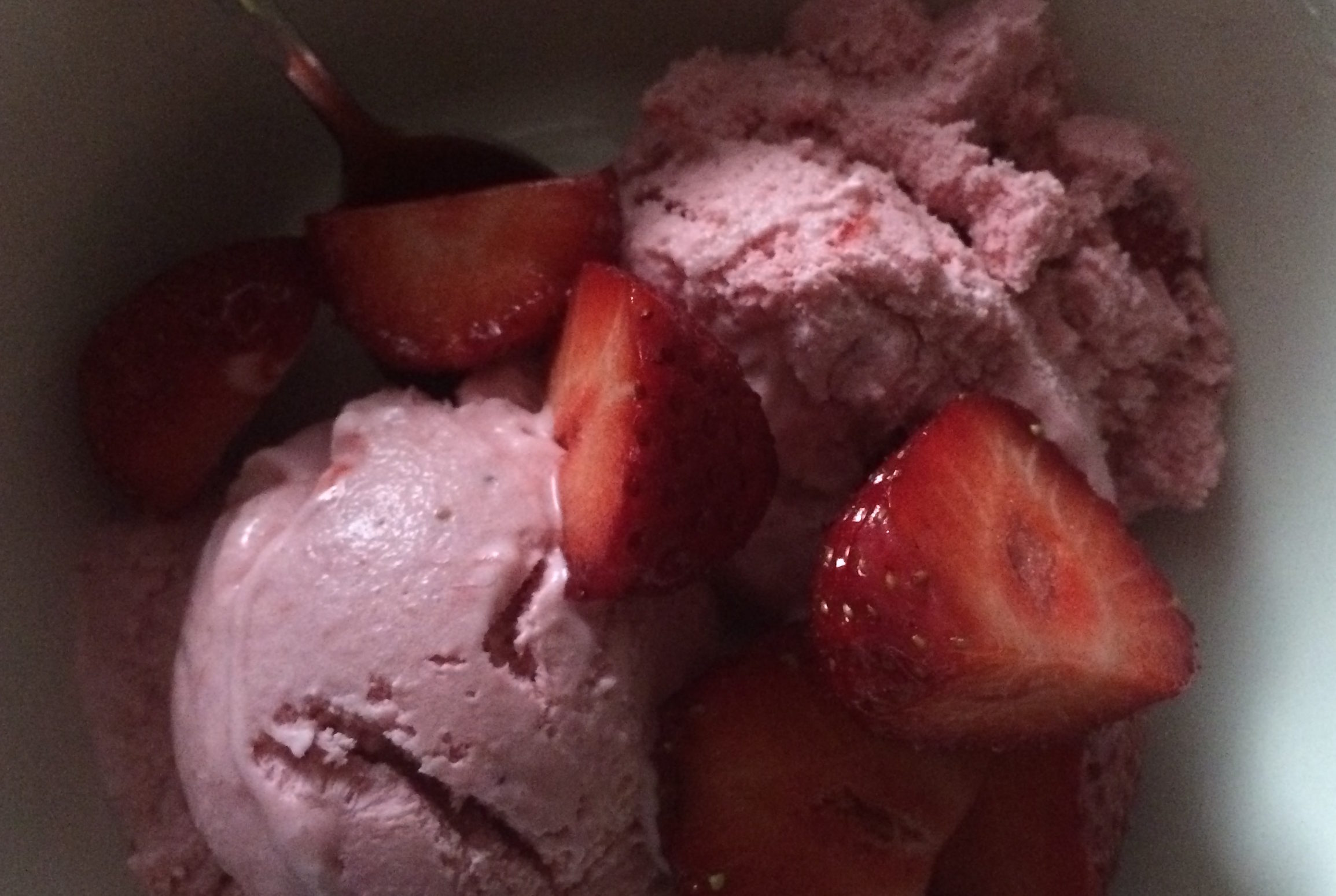 Strawberry icecream (organic)